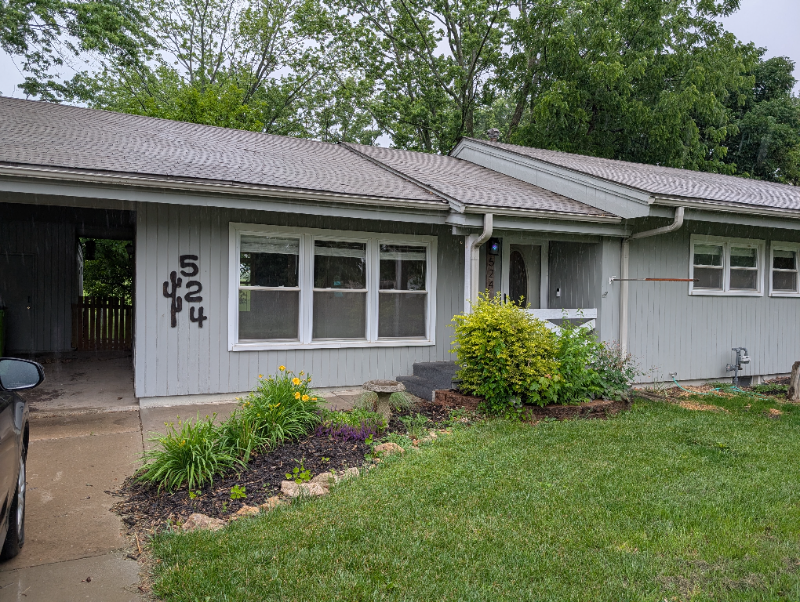 524 Cactus Dr - Photo 2 of 26