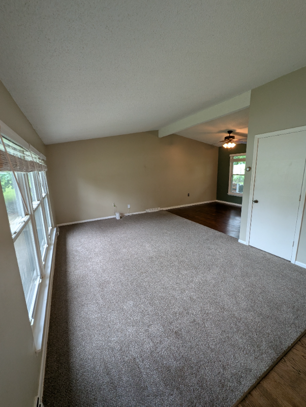 524 Cactus Dr - Photo 3 of 26