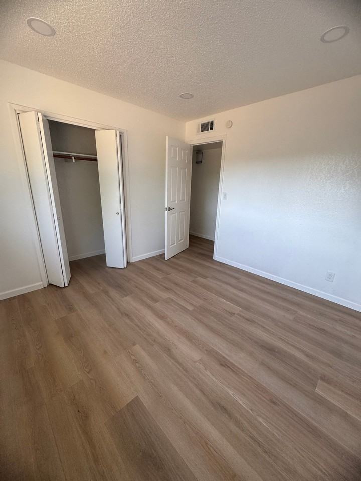 16095 Idaho Ave - Photo 6 of 14
