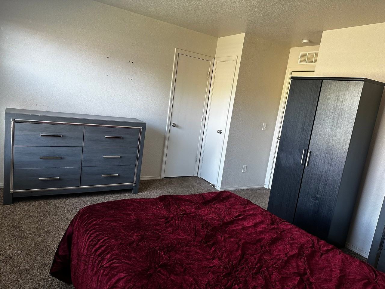 404 Eagle Creek Way - Photo 2 of 6