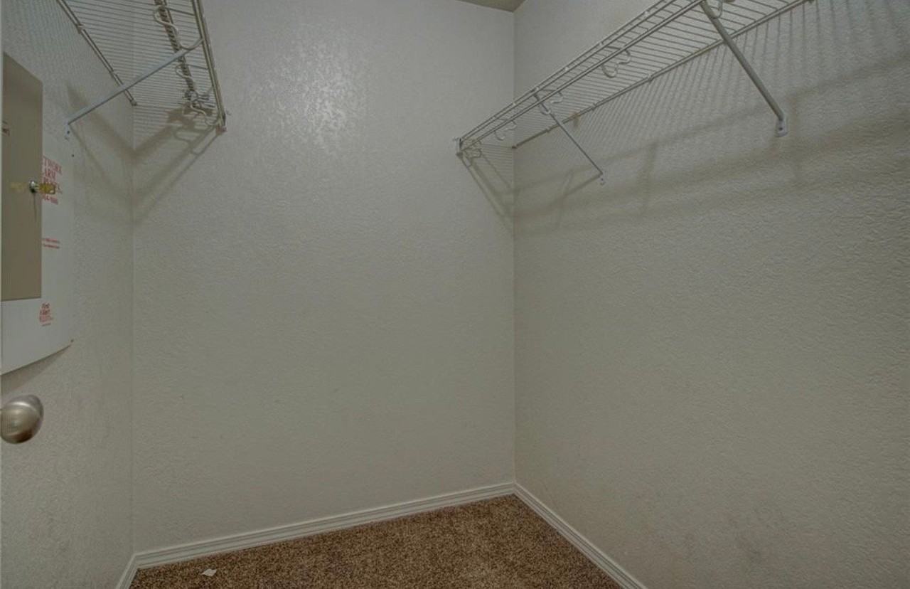 404 Eagle Creek Way - Photo 5 of 6