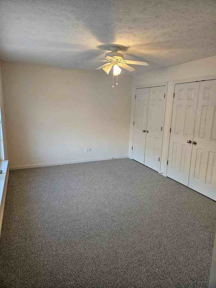57 Haven Ct #2 - Photo 4 of 7
