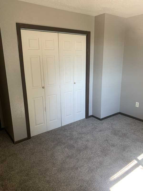 204 Cedar St - Photo 5 of 8
