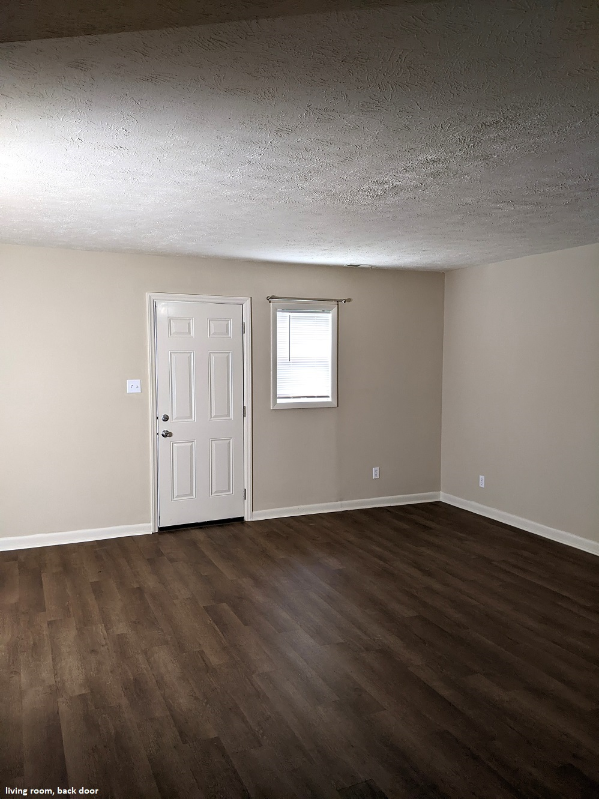 5843 Aftonshire Dr - Photo 2 of 10