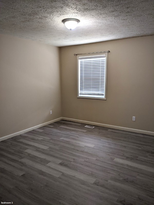 5843 Aftonshire Dr - Photo 4 of 10
