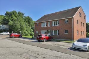 featured image of 1580 Hartford New London Tpke #2L