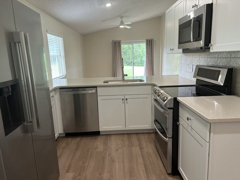526 Seasons Ct - Photo 5 of 23