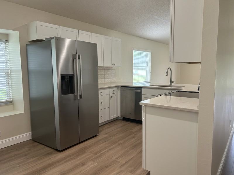 526 Seasons Ct - Photo 6 of 23