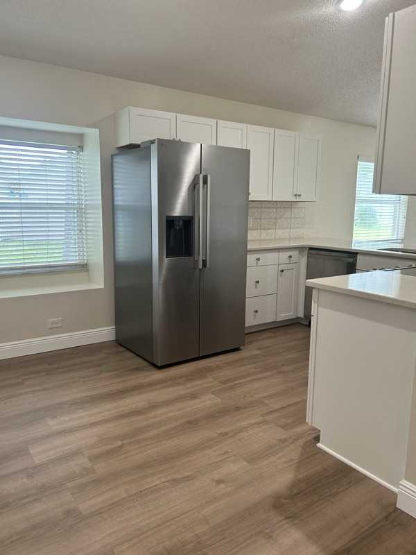 526 Seasons Ct - Photo 7 of 23