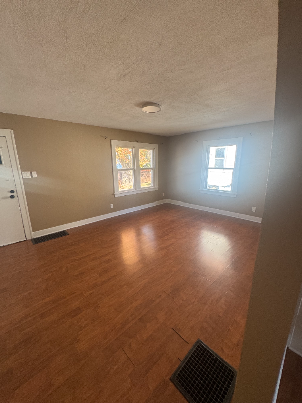 1453 E Clay St - Photo 6 of 15