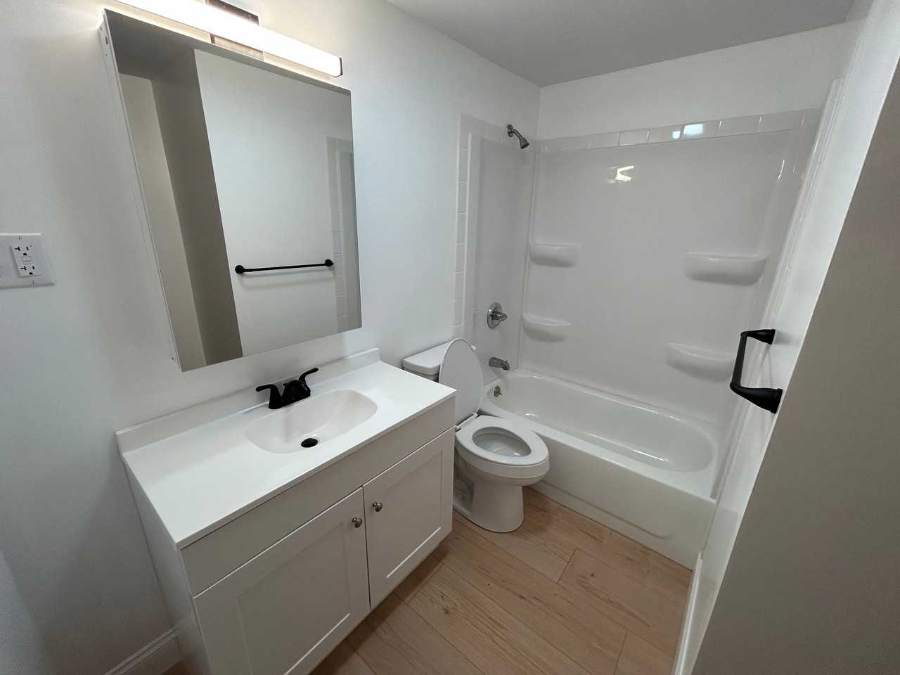 510/512 South Main Street #1 - Photo 2 of 5