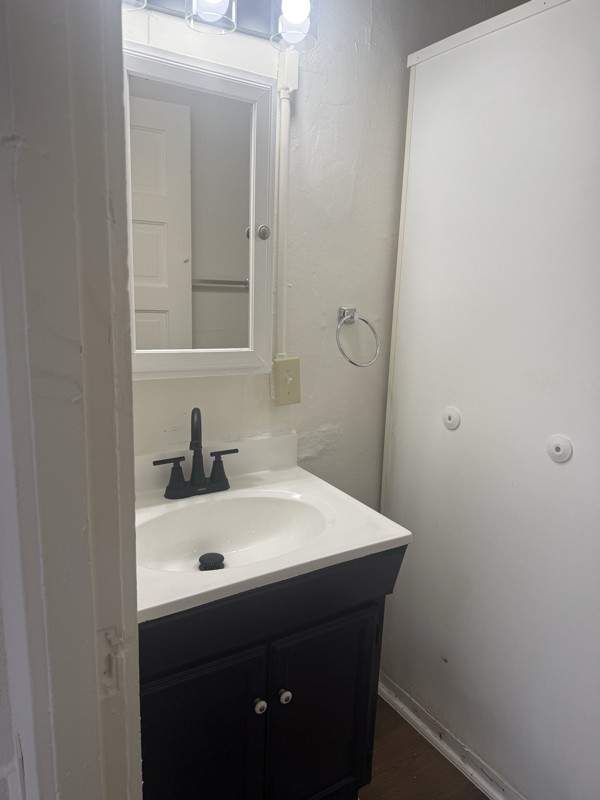 1631 Sherman Blvd - Photo 2 of 6