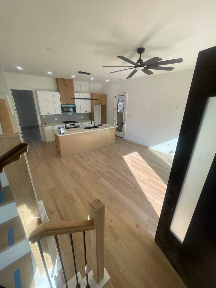 4429 Aledo St #B - Photo 6 of 7