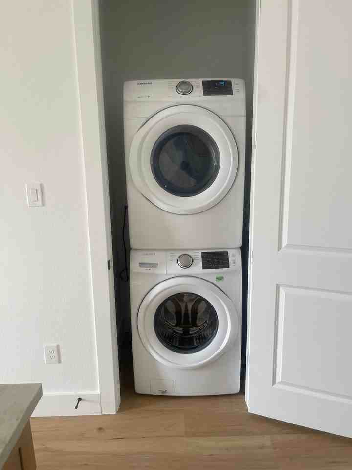 4429 Aledo St #B - Photo 7 of 7
