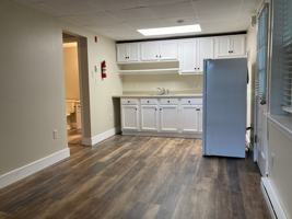 featured image of 48 Turnpike St #1