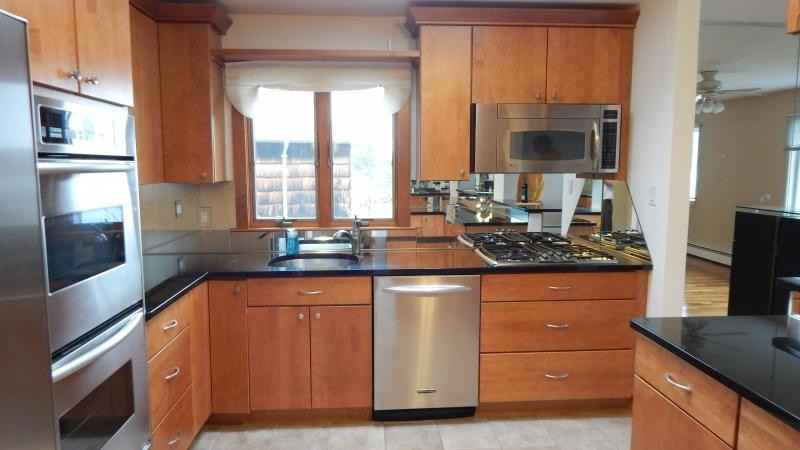 65 Centershore Rd - Photo 3 of 18