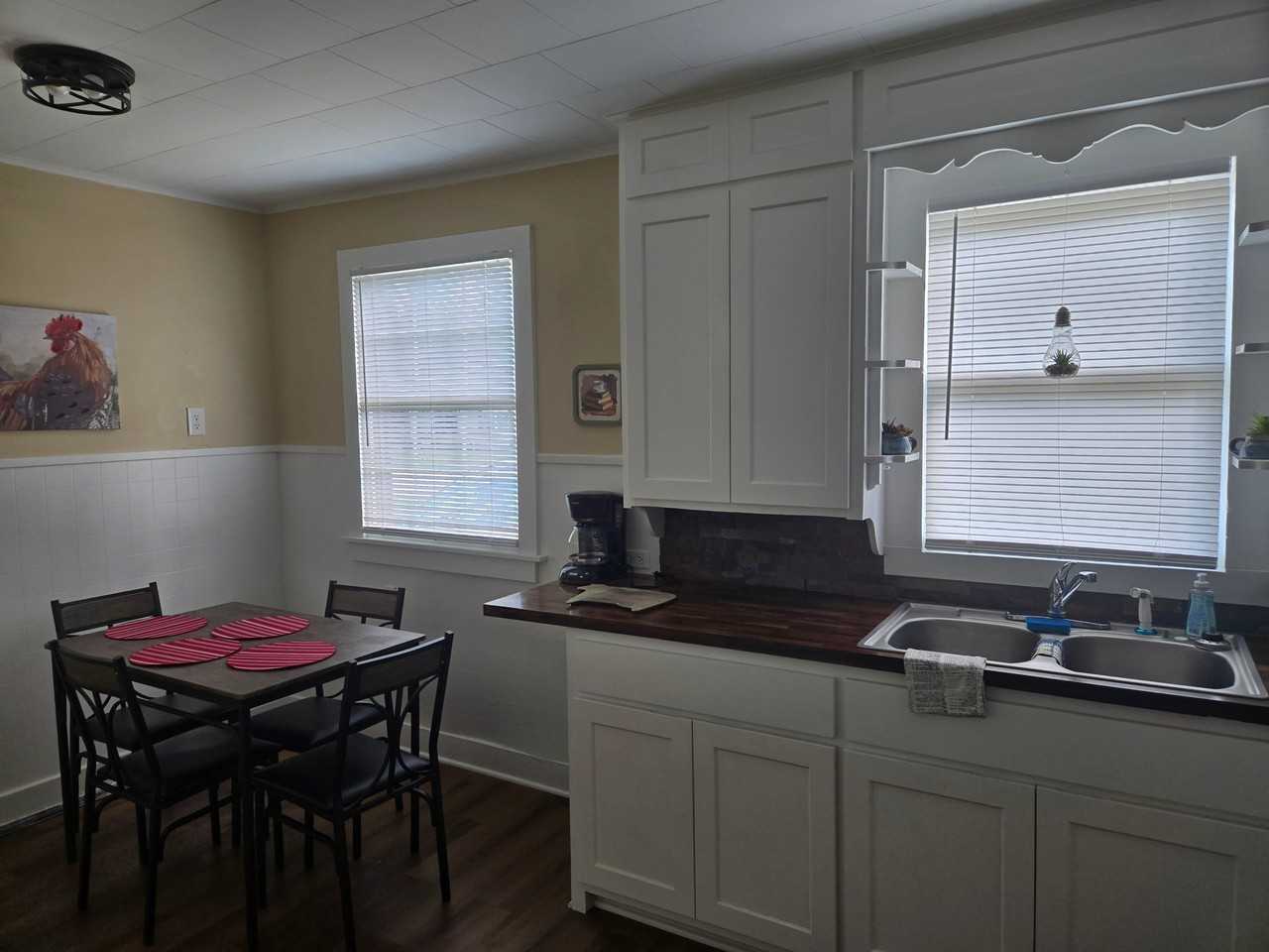 812 N 5th St - Photo 5 of 10