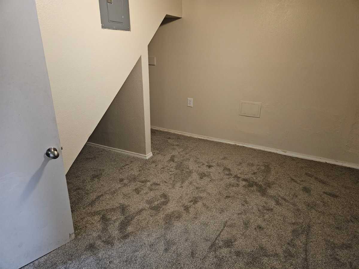 882 W Montague Ave - Photo 5 of 12