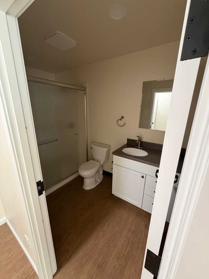 501 Concord Ave #1-5 - Photo 4 of 7