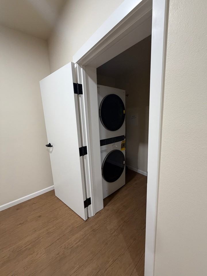 501 Concord Ave #1-5 - Photo 7 of 7