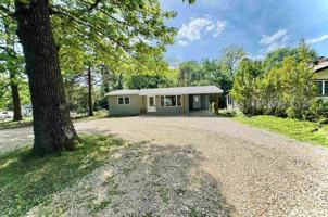 featured image of 134 Hiawatha Dr