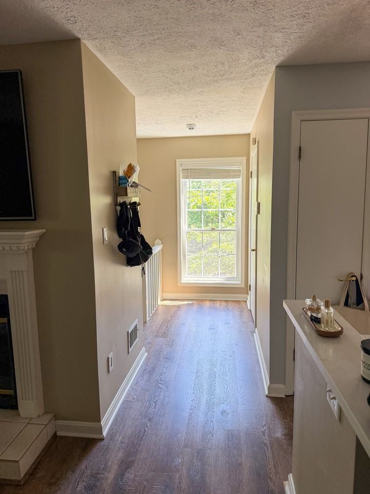 9937 Oakton Terrace Rd - Photo 4 of 20