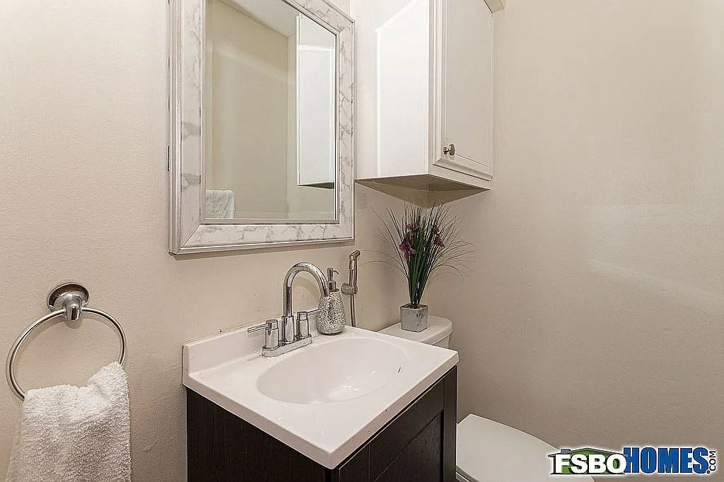 2615 Hawthorne Dr - Photo 7 of 19