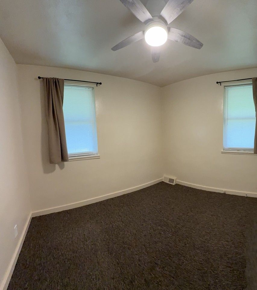 4320 18th Ave - Photo 7 of 17