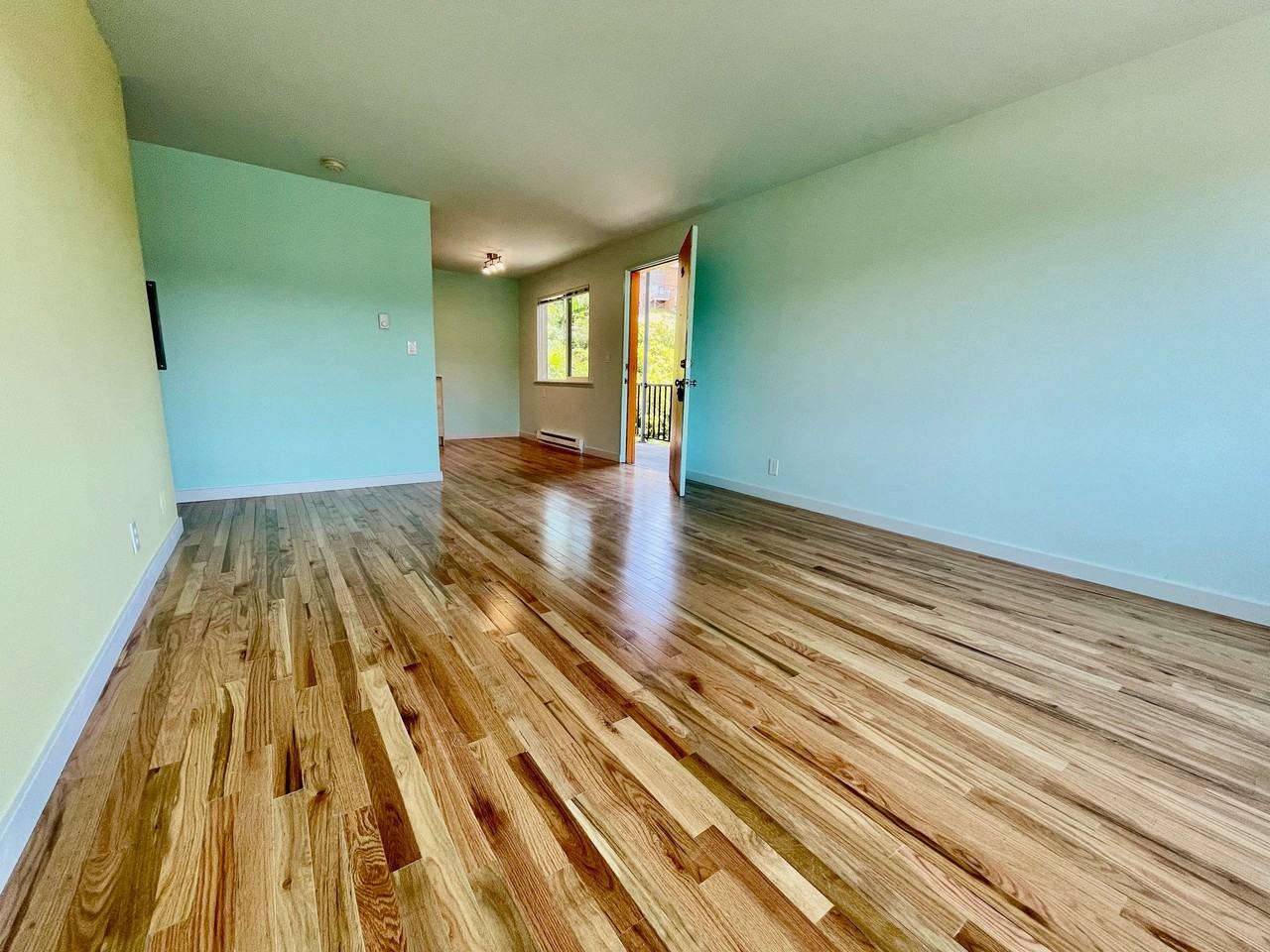 2801 14th Ave W #6 - Photo 5 of 19