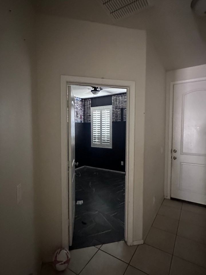4653 S 237th Dr - Photo 2 of 11