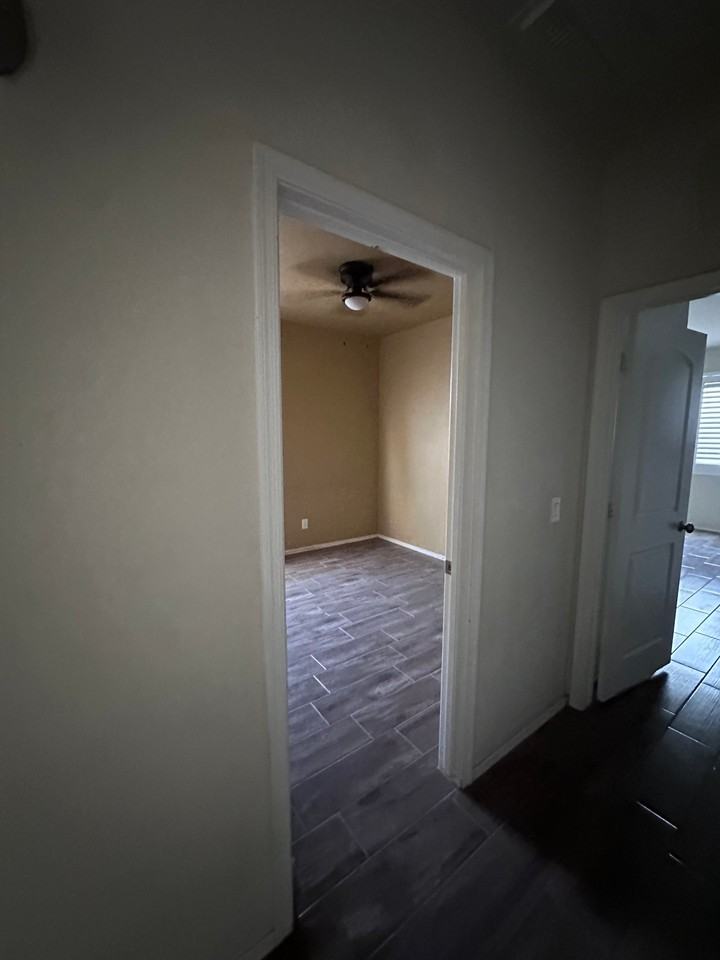 4653 S 237th Dr - Photo 7 of 11