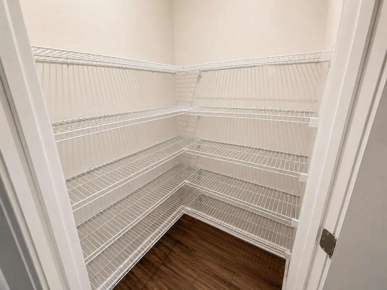330 Ellis Ln - Photo 3 of 22