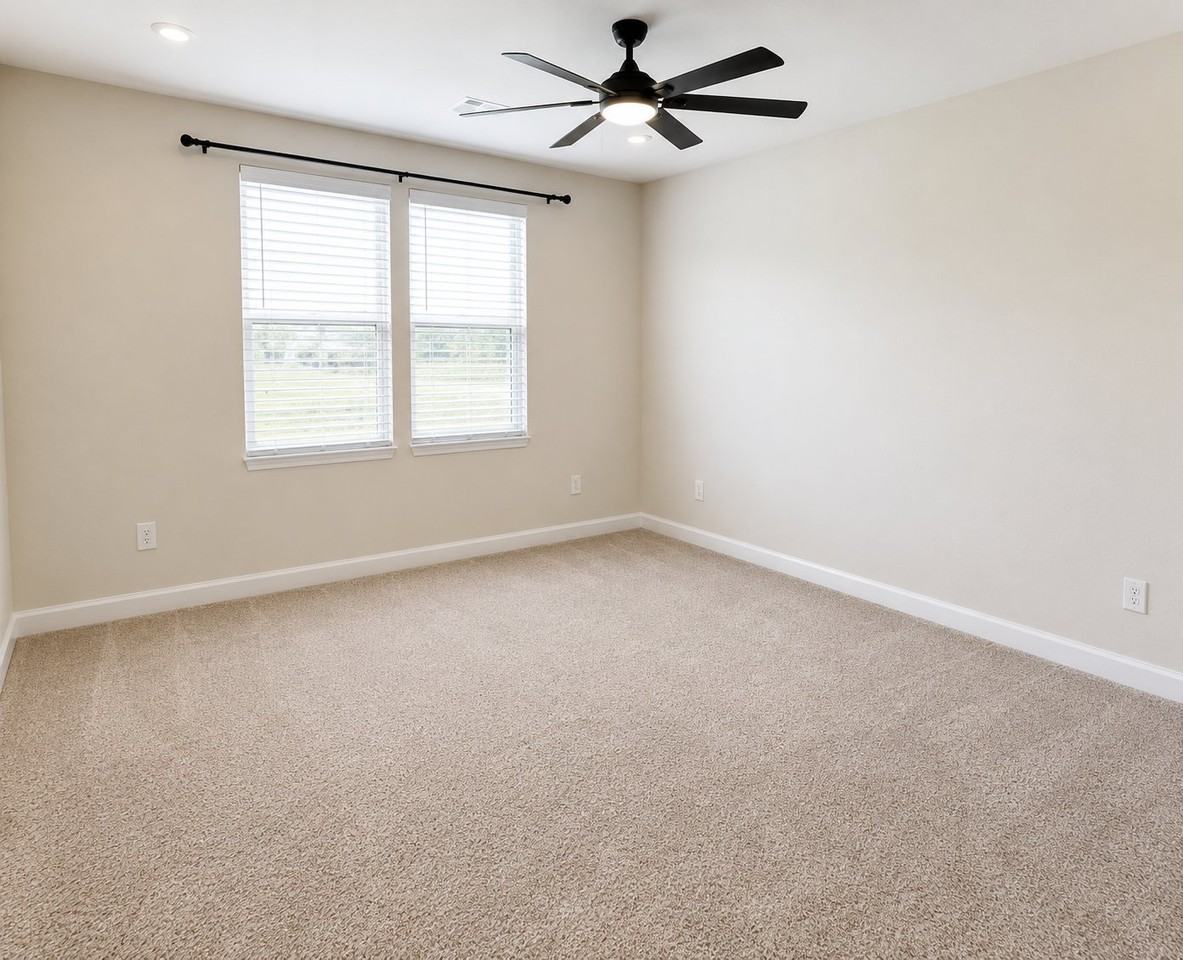 330 Ellis Ln - Photo 5 of 22