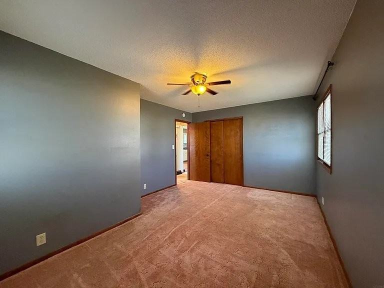 309 4th St - Photo 4 of 6