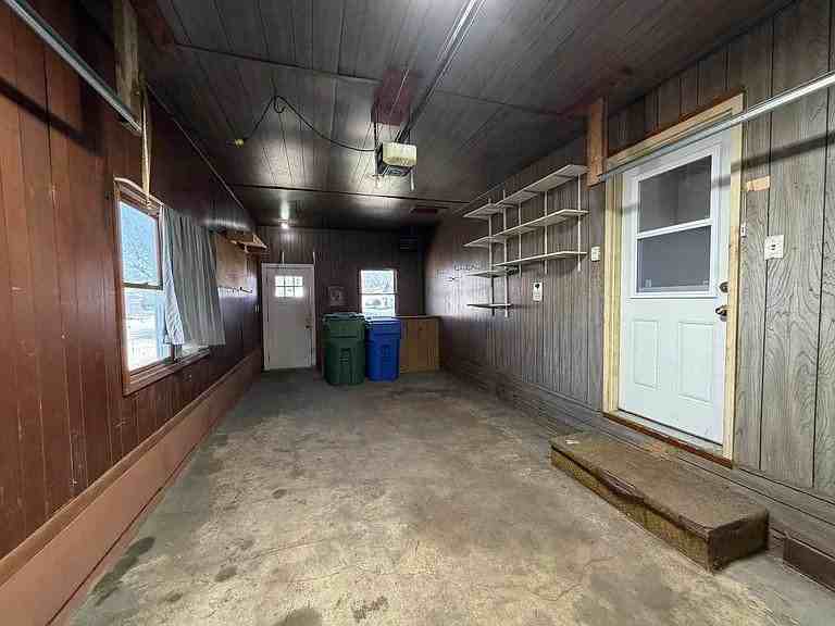 309 4th St - Photo 6 of 6