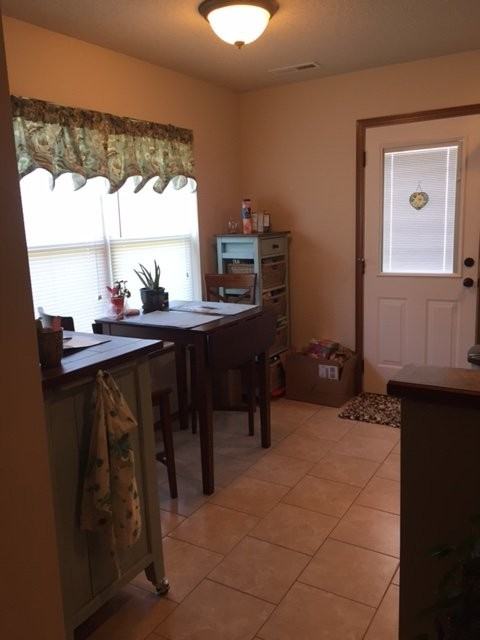 900 Neosho Heights Cir - Photo 3 of 5