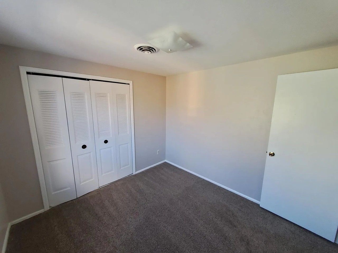 10463 Garland Way - Photo 4 of 7