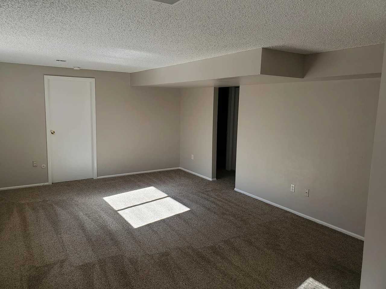 10463 Garland Way - Photo 5 of 7