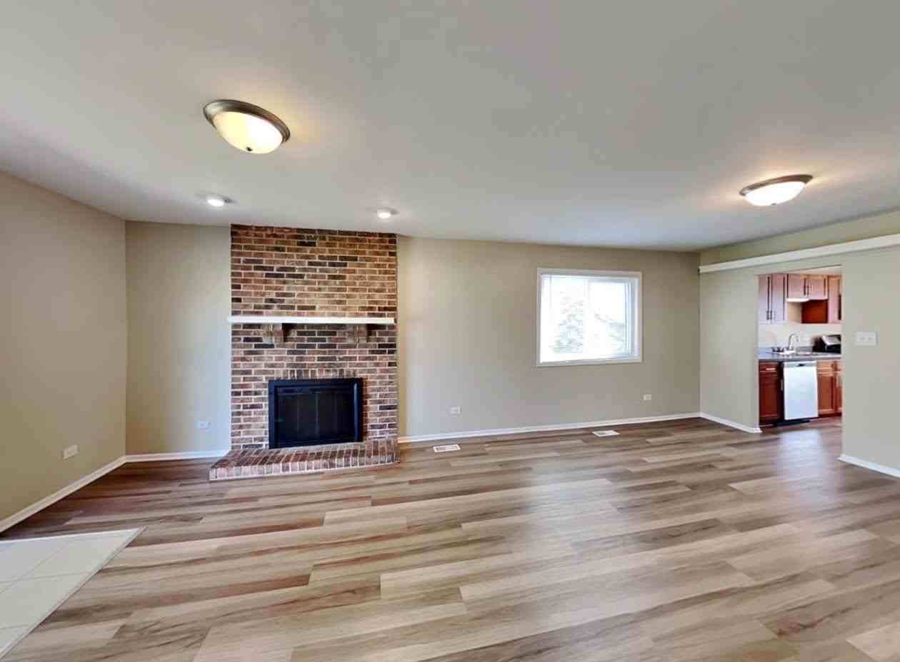 6793 Red Wing Dr - Photo 3 of 19
