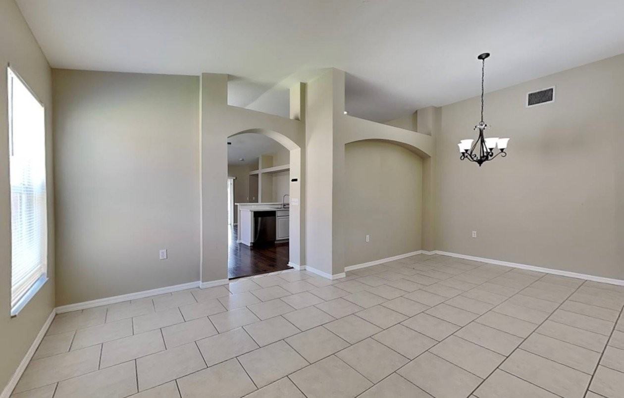 4607 Portobello Cir #2 - Photo 3 of 16