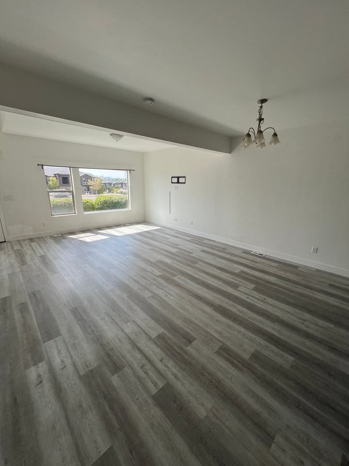 7562 S San Savino Way - Photo 2 of 14