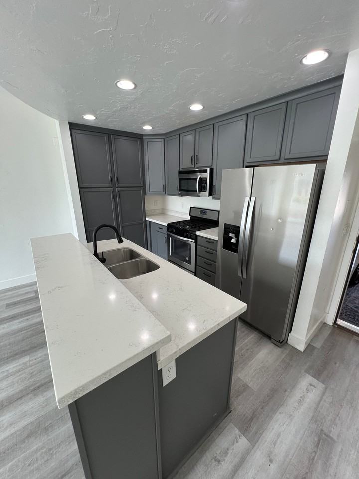 7562 S San Savino Way - Photo 3 of 14
