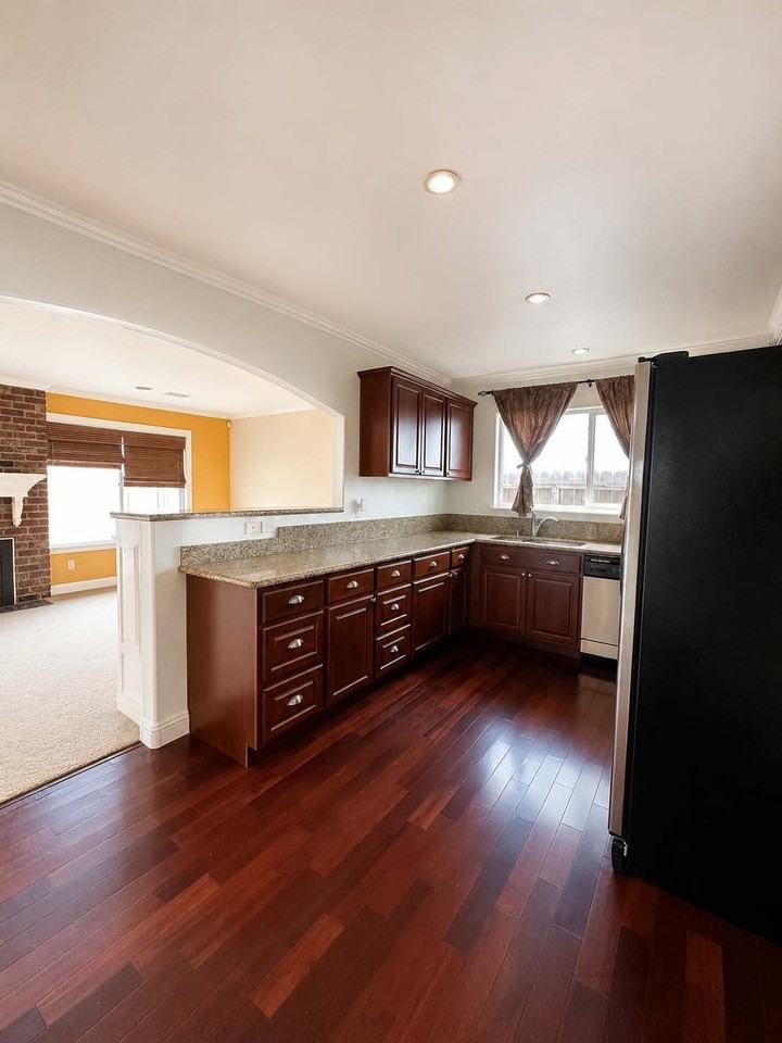7327 Springman St - Photo 4 of 19