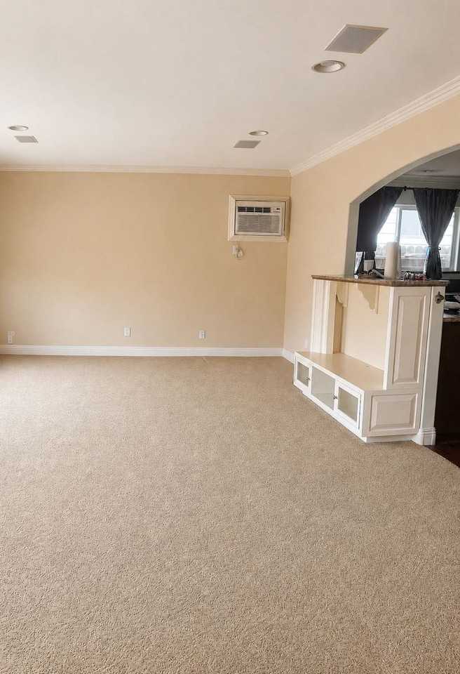 7327 Springman St - Photo 7 of 19
