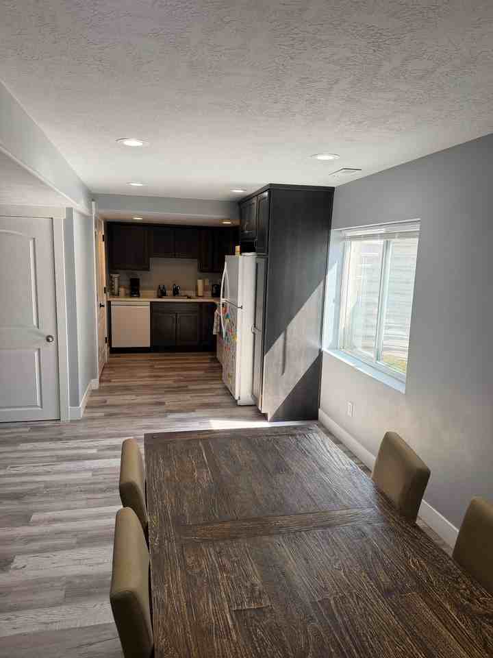 2937 S Hibler Dr - Photo 3 of 16