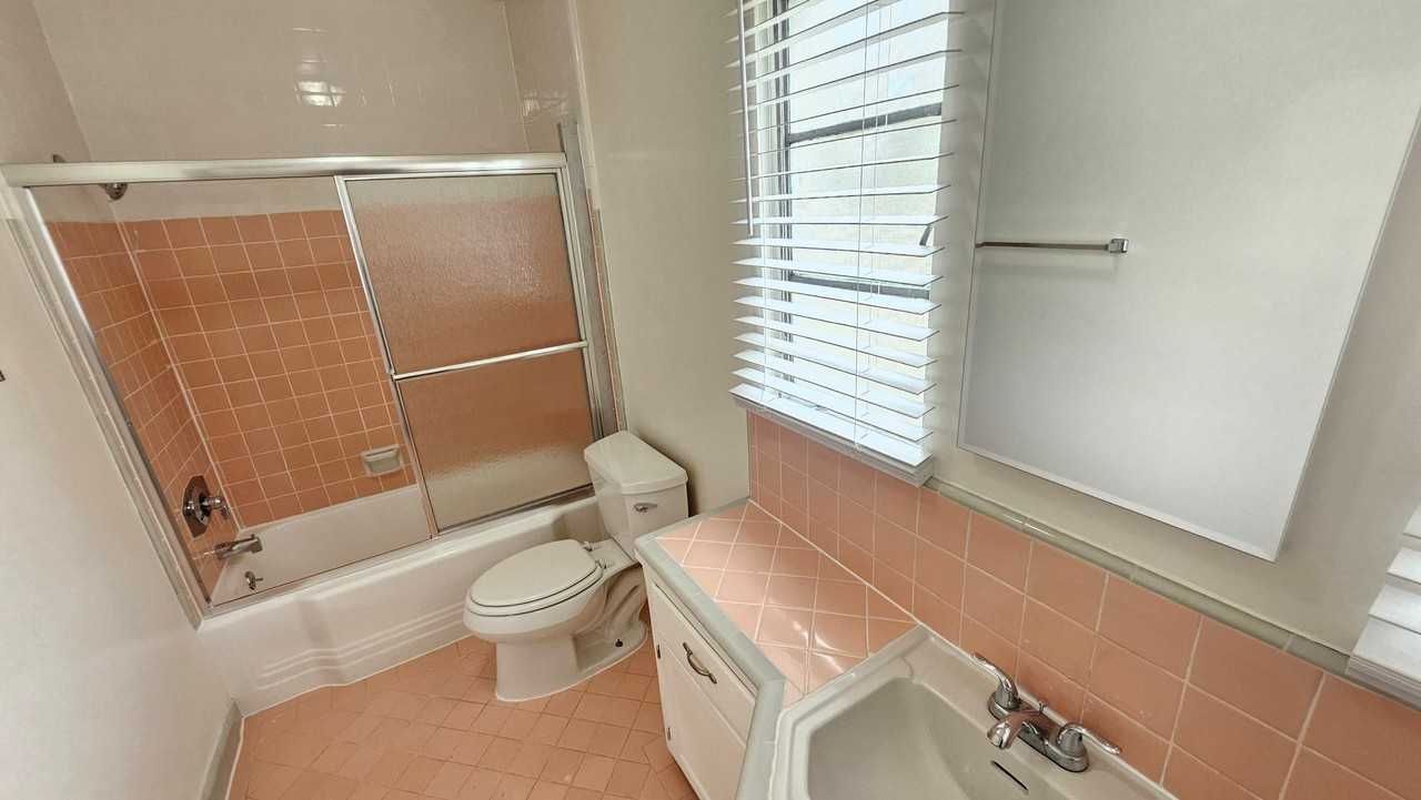 4221 Los Feliz Blvd #3 - Photo 7 of 9