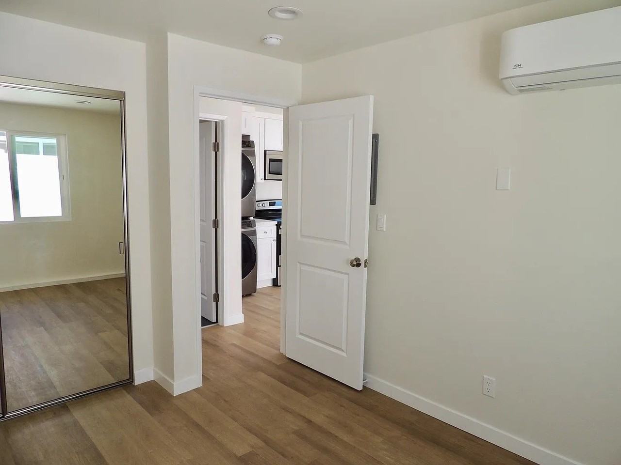 22851 Valerio St - Photo 3 of 5