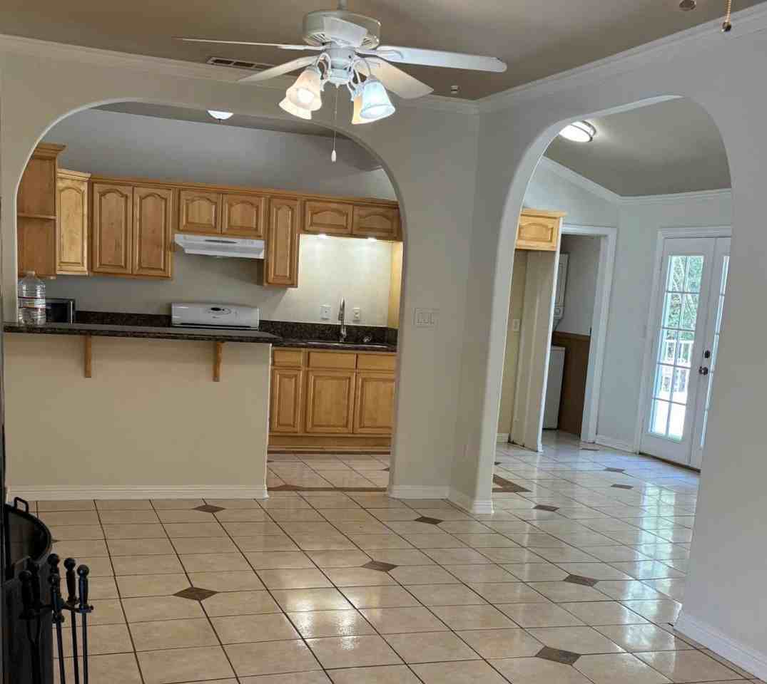23190 Palomar St - Photo 4 of 10