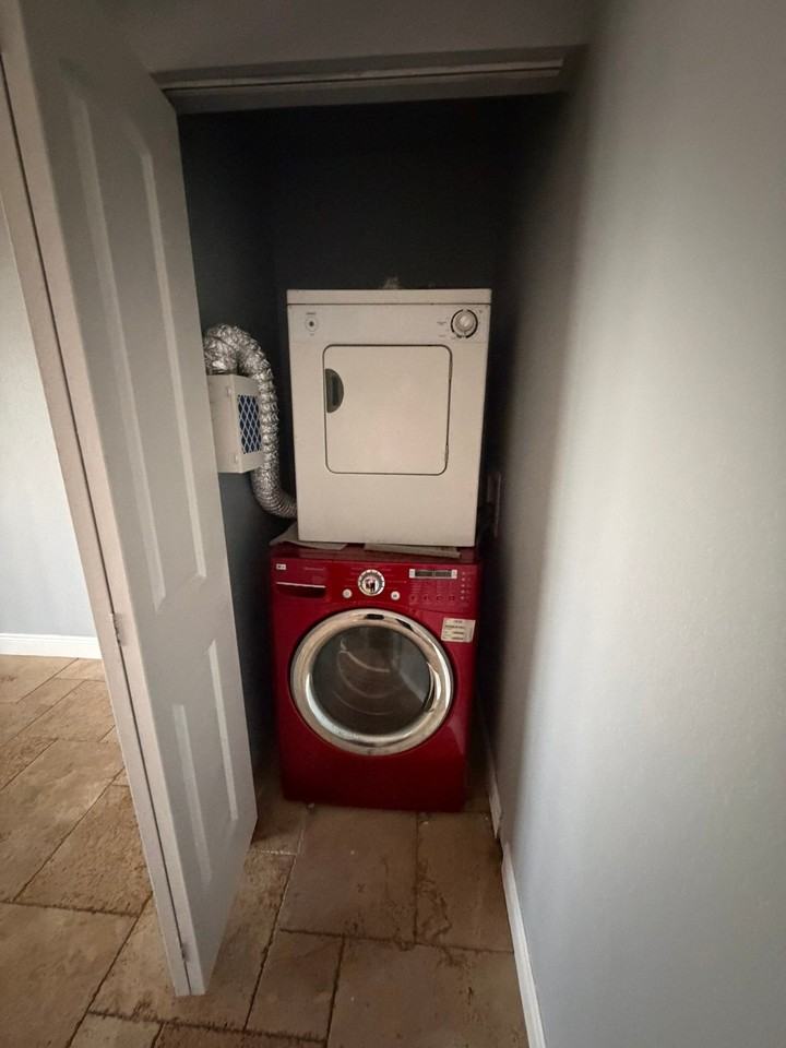 925 Caribbean Dr - Photo 6 of 18