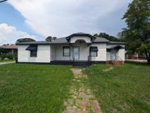 1824 N Main St - Photo 1 of 1